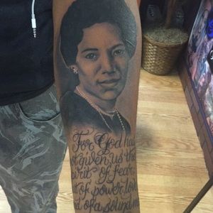 Meet your Posher, Alicea